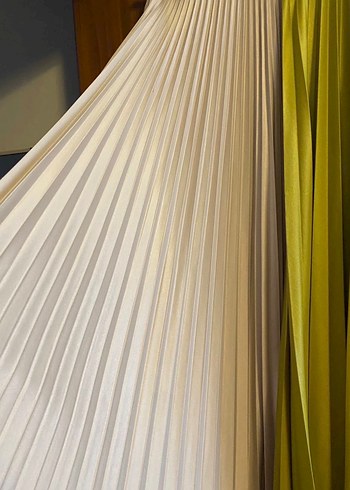 Pilili Uzun Kadın Etek - Görsel 2