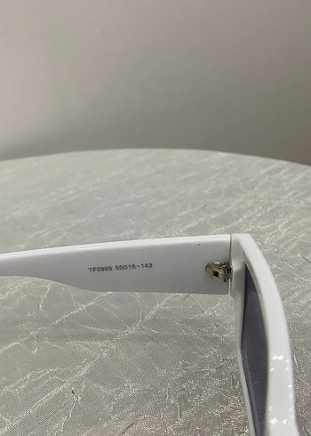 Tom Ford Beyaz Modern Klasik Kadın Güneş Gözlüğü - Görsel 4