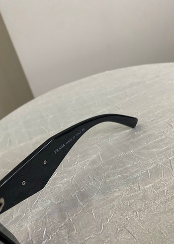 Prada Siyah Şeffaf Kadın Güneş Gözlüğü - Görsel 6