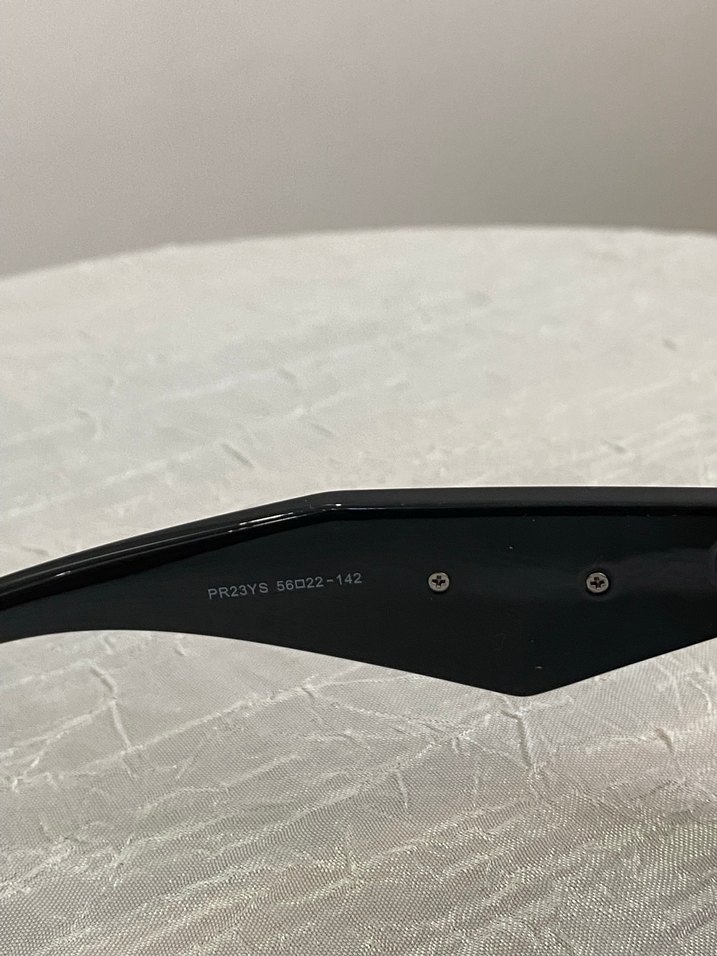 Prada Siyah Şeffaf Kadın Güneş Gözlüğü - Görsel 5