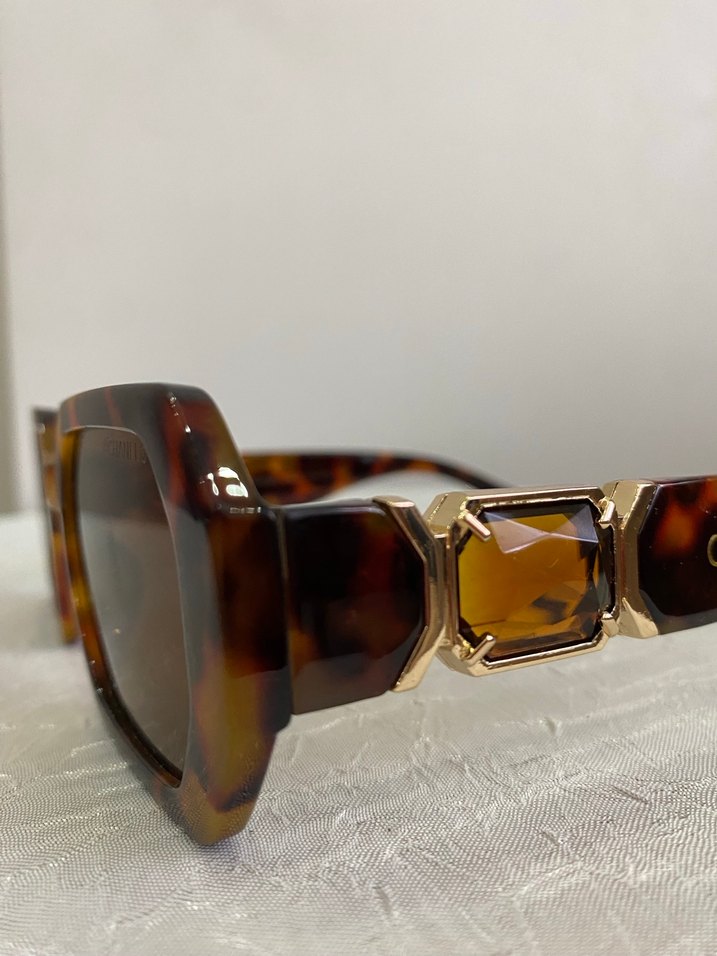 Taş Detaylı Kahverengi Chanel Güneş Gözlüğü - Görsel 3
