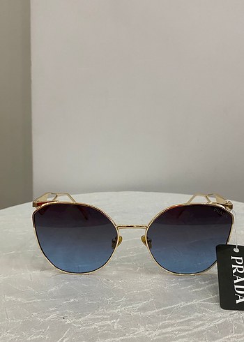 Parlak Prada Kadın Güneş Gözlüğü - Görsel 5