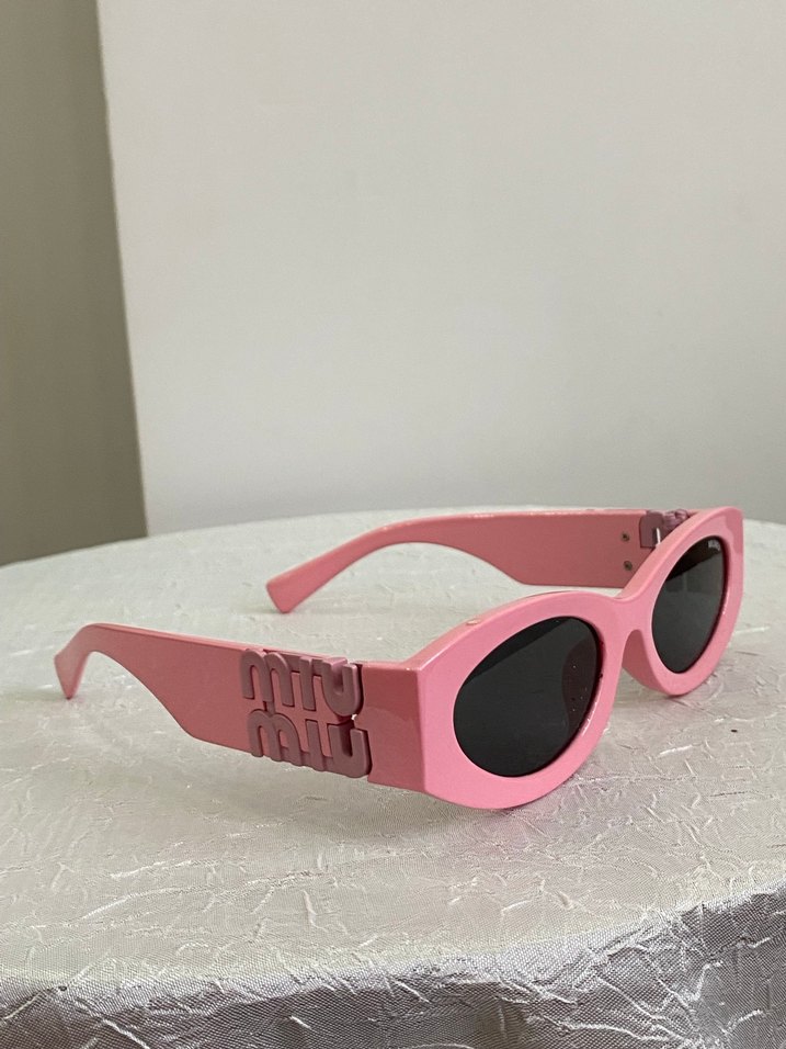 Pembe MIU MIU Güneş Gözlüğü - Görsel 2