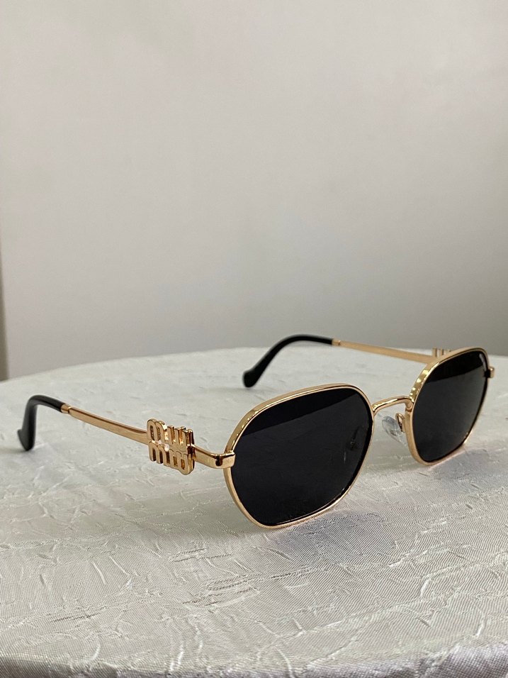 Miu Miu Modern Klasik Kadın Güneş Gözlüğü - Görsel 2
