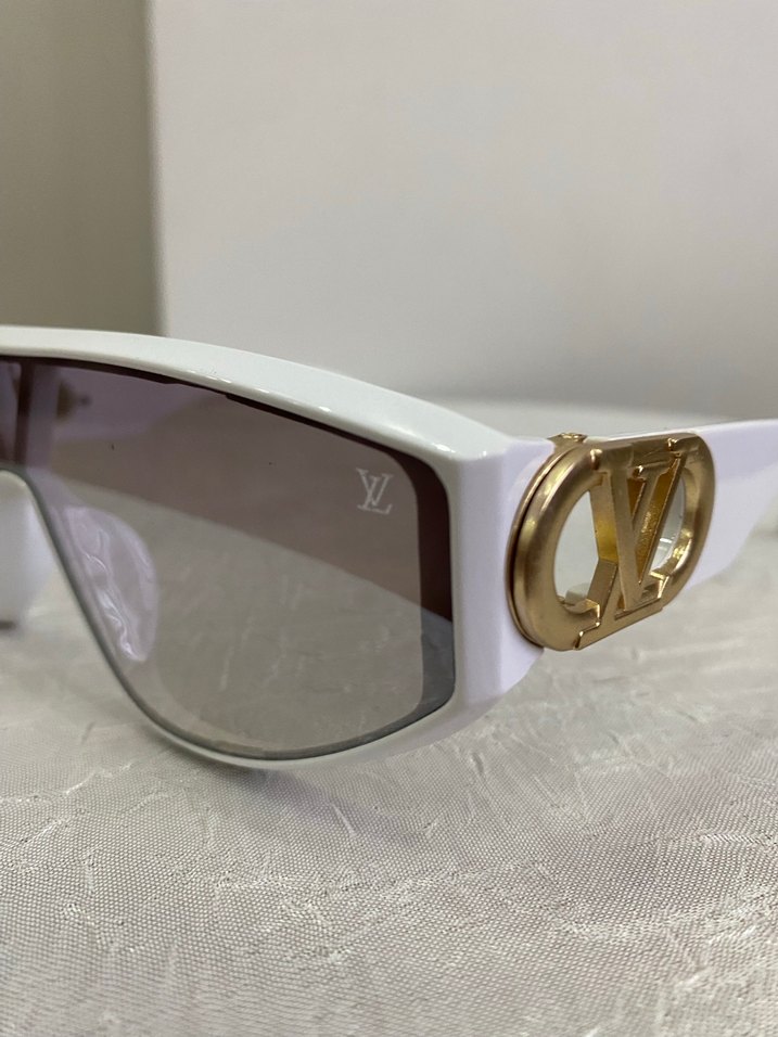 Louis Vuitton Aynalı Kadın Güneş Gözlüğü - Görsel 4