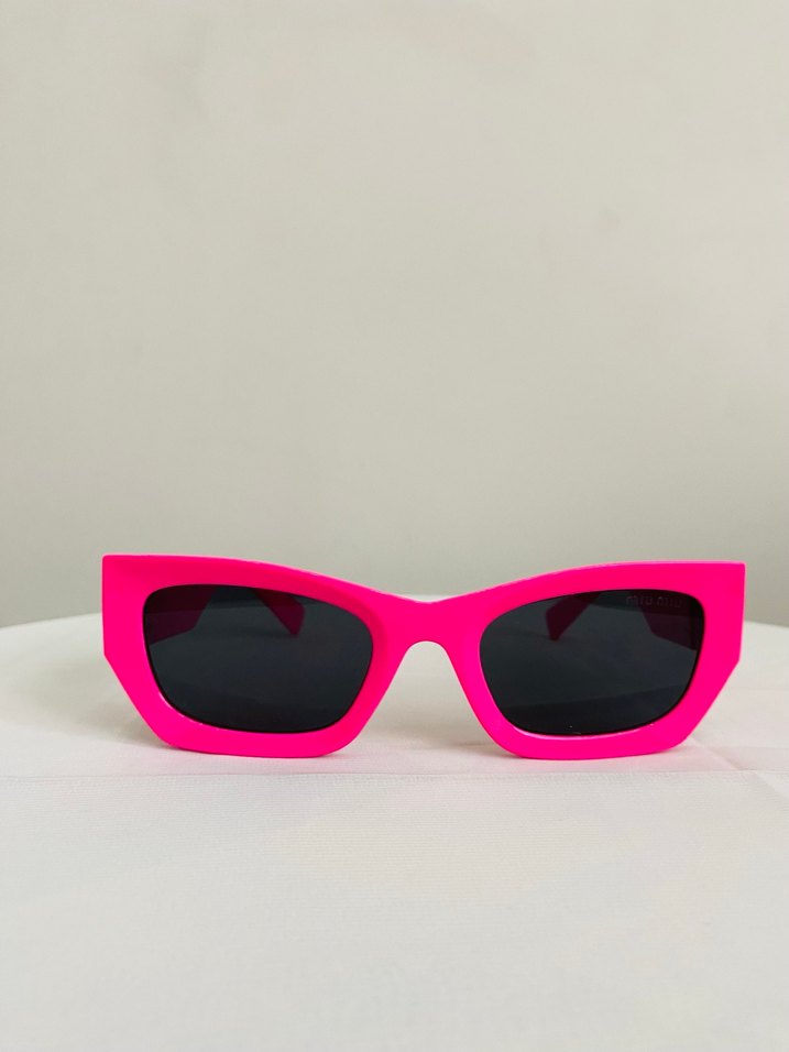 Parlak Pembe Miu Miu Kadın Güneş Gözlüğü - Görsel 3