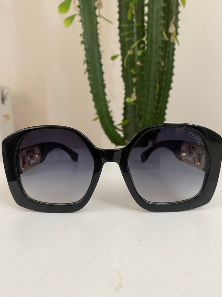 Fendi Kadın Güneş Gözlüğü - Görsel 3