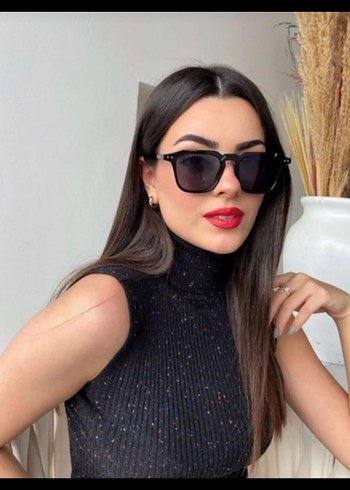 Klasik Siyah Kadın Güneş Gözlüğü