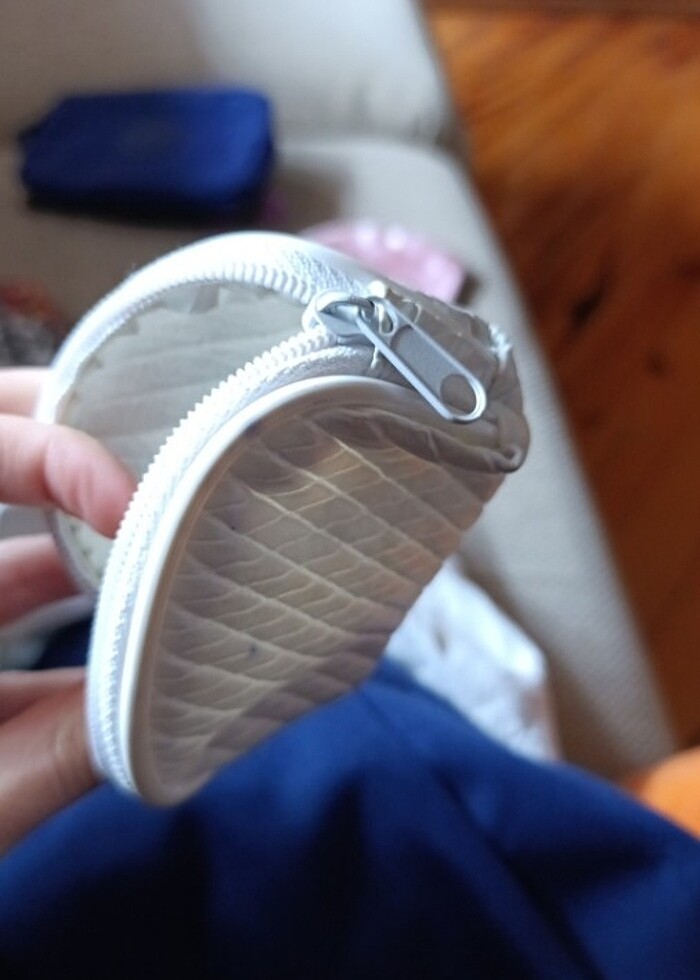 Beyaz bozuk para cüzdanı - Görsel 3