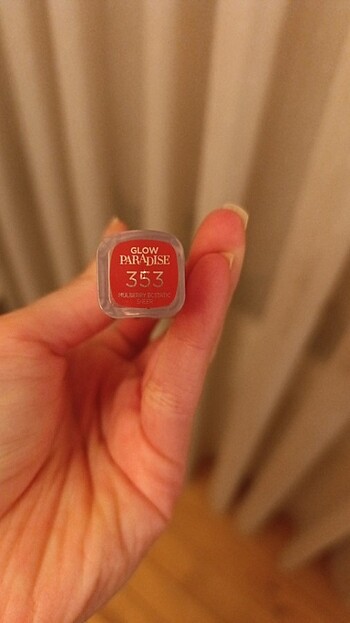 Beden Loreal paris ruj