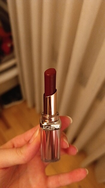 Beden bordo Renk Loreal paris ruj