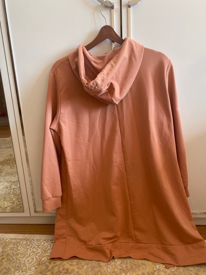 Uzun Kesim Kapüşonlu Pastel Sweatshirt - Görsel 2