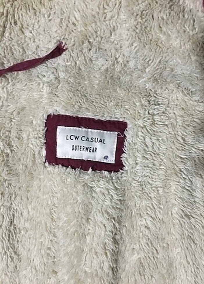 Bordo Kapüşonlu Kadın Mont Peluş Detaylı - Görsel 4