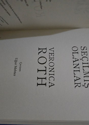 Veronica Roth - Yetiskin Kurgu Romanı
