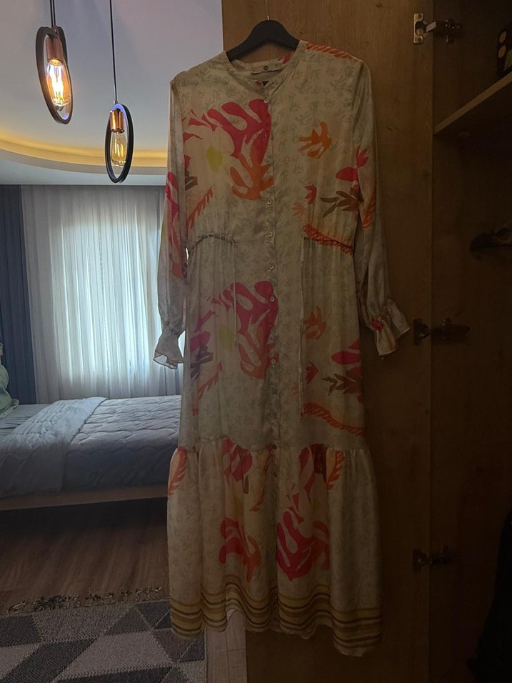 Düğmeli, V Yakalı, Uzun, Bol Kesim Bohem Elbise - Görsel 4