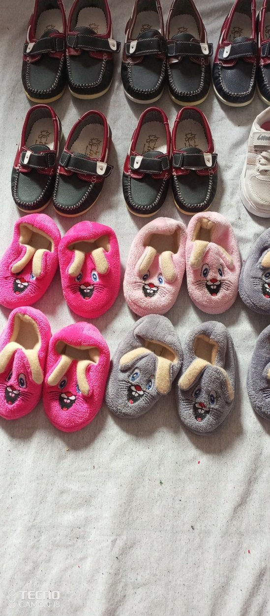 Kız Çocuk Çok Renkli Cırt Cırtlı Terlik - Görsel 2