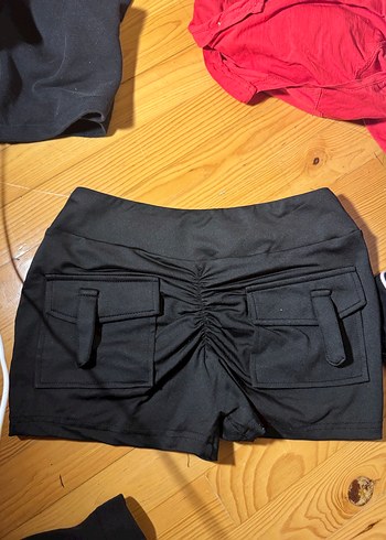 Siyah Mini Kadın Spor Şort - Görsel 2