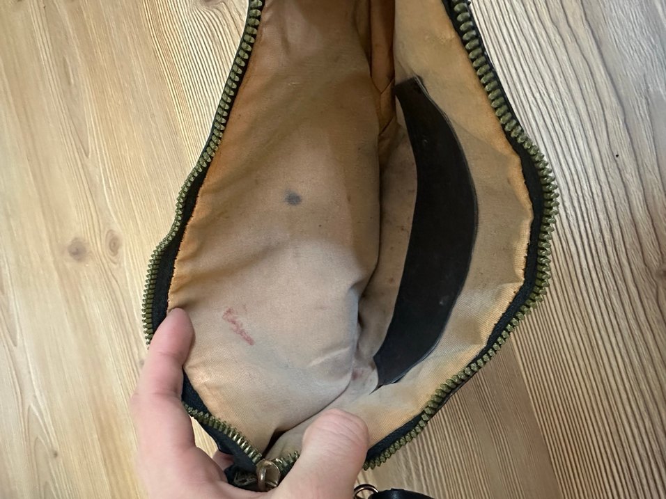 Siyah Deri Fermuarlı Kadın Çantası - Görsel 3