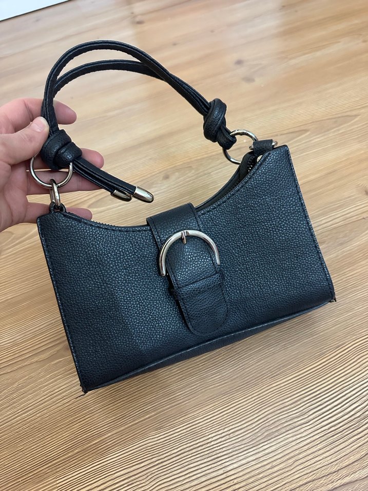 Klasik Siyah Deri Kadın Çanta - Görsel 2