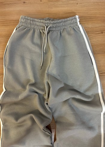 Gri Kapüşonlu eşofman takımı - Görsel 5