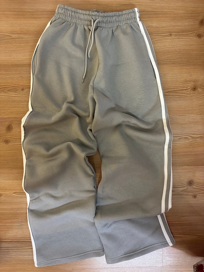 Gri Kapüşonlu eşofman takımı - Görsel 4