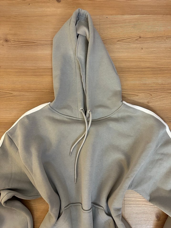 Gri Kapüşonlu eşofman takımı - Görsel 2