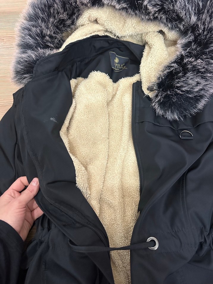 Siyah Uzun Kadın Kışlık Kürklü Mont - Görsel 5