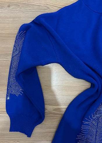 Mavi Düğmeli Nakışlı Kadın Triko takım - Görsel 3