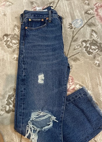 Levis Koyu Mavi Yikamali Rahat Kesim Jean