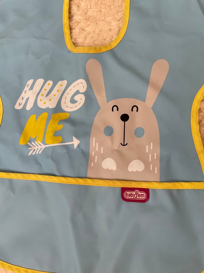 Gri Baskılı Bebek Önlüğü Sarı Kenarlıklı - Görsel 2