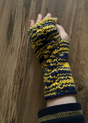 Sarı Lacivert Örgü Kadın Eldiveni - Görsel 2