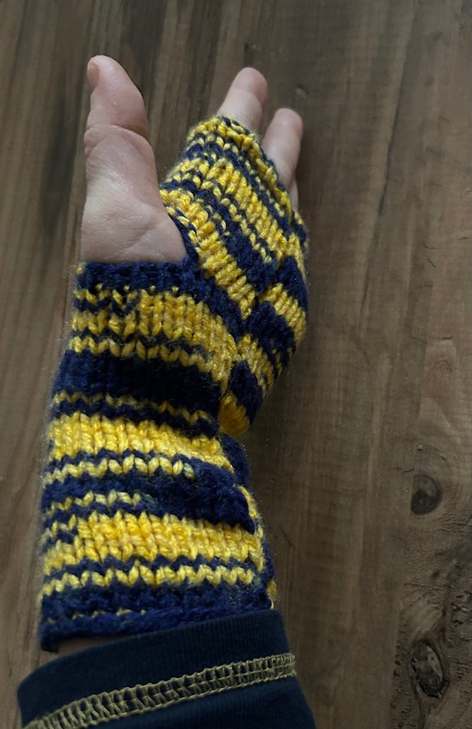 Sarı Lacivert Örgü Kadın Eldiveni - Görsel 3
