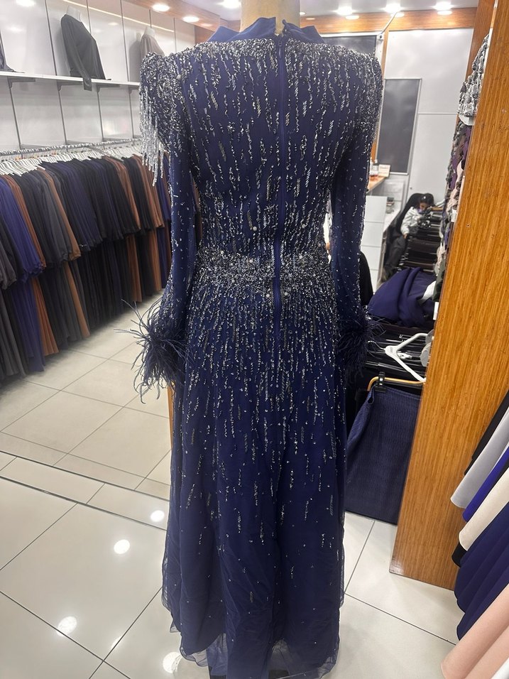 Boncuk İşlemeli Lacivert kenzel Uzun Abiye Elbise - Görsel 3