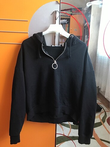 Siyah crop fermuarlı sweatshirt