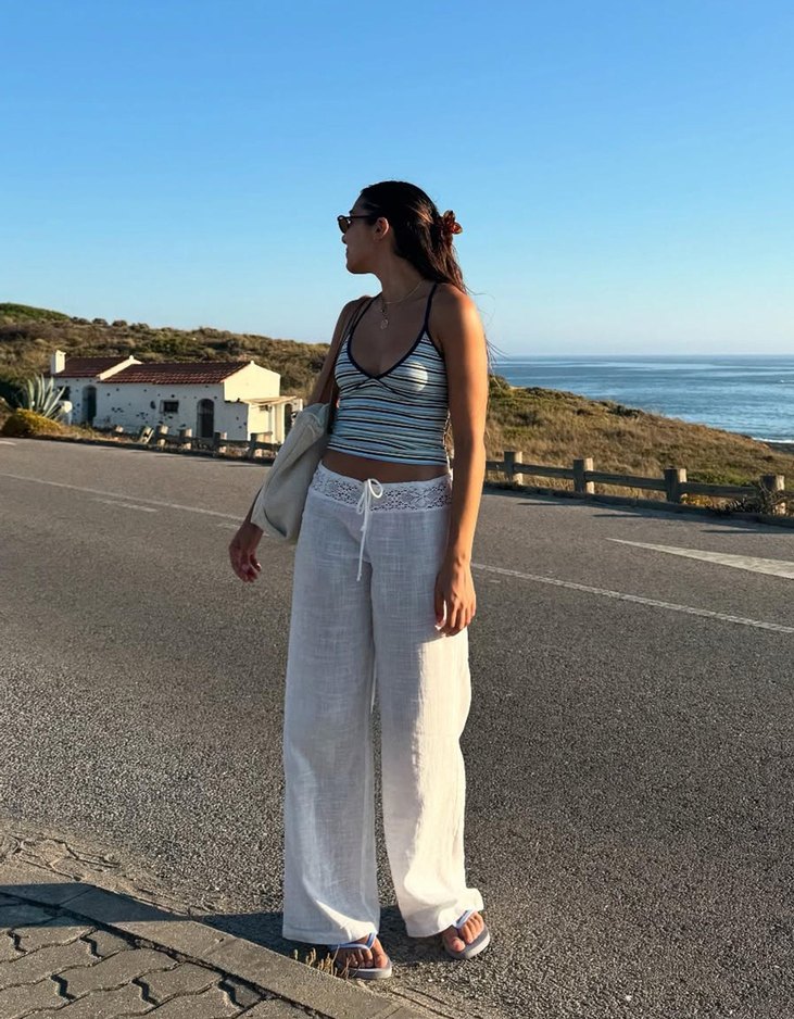 Bershka Çizgili Mavi İnce Askılı Mini Crop-Top - Görsel 4