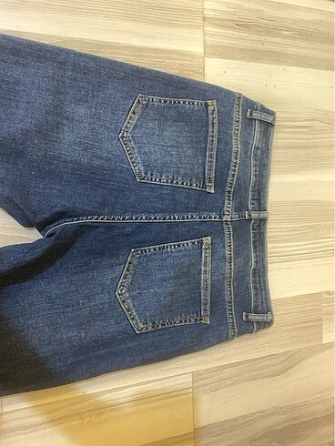 42 Beden mavi Renk Jean / pantolon
