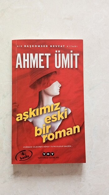 Ahmet Ümit - Aşkımız Eski Bir Roman 