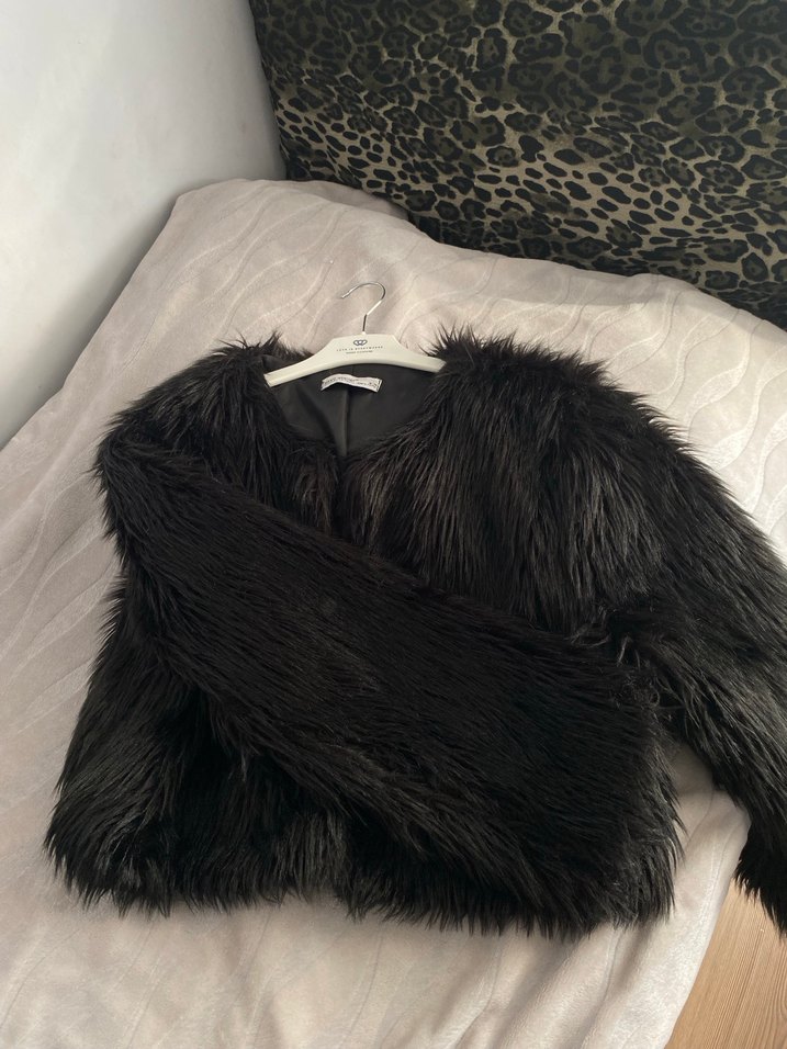 Siyah kürk - Görsel 2