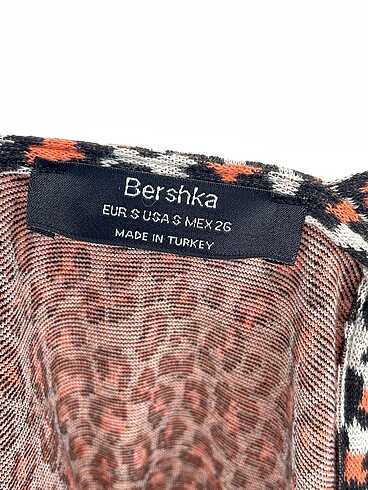 s Beden çeşitli Renk Bershka Kısa Elbise %70 İndirimli.