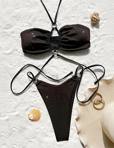 Siyah bikini takımı