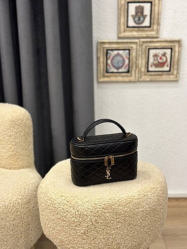 Beden Saint Laurent
