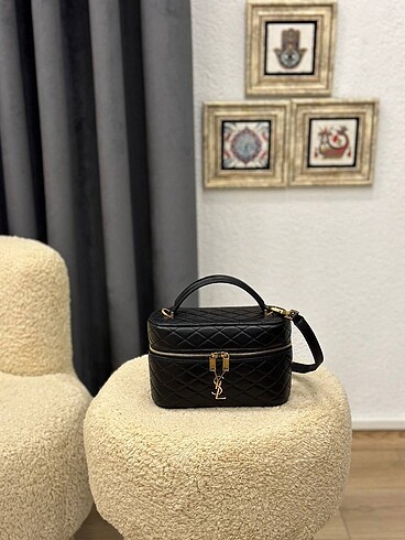 Beden lacivert Renk Saint Laurent