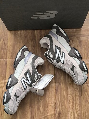 New balance 9060