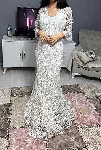 Beyaz elbise (Gelinlik)