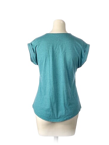 s Beden PreLoved T-shirt %70 İndirimli.