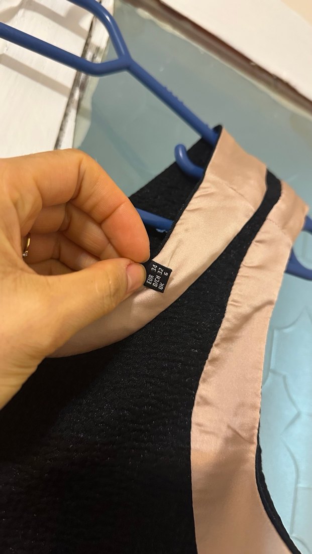 Siyah Bej Detaylı Midi Elbise - Görsel 4