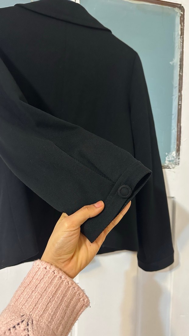 Düğmeli Siyah Kadın Ceket - Görsel 4