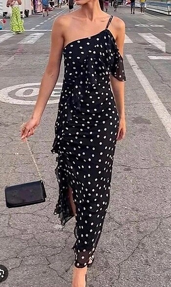 zara puantiyeli elbise