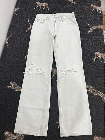 mango jean