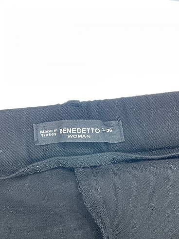 s Beden siyah Renk PreLoved Kumaş Pantolon %70 İndirimli.